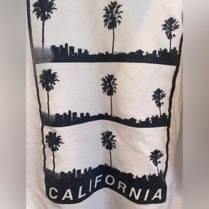 🚨TAN CALIFORNIA HOODIE🚨